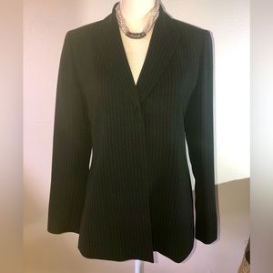 Kasper A.S.L. Petite. Size 4p. Black pinstripe.